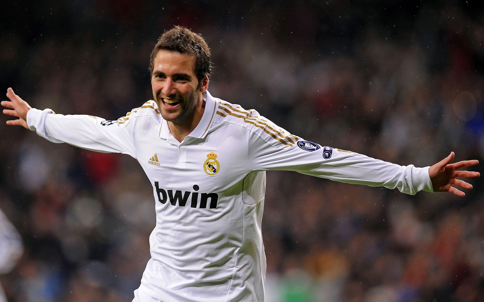 乐鱼体育App下载-曼联超新星要离队！孔蒂又要买，那不勒斯想签约，孔蒂入主曼联